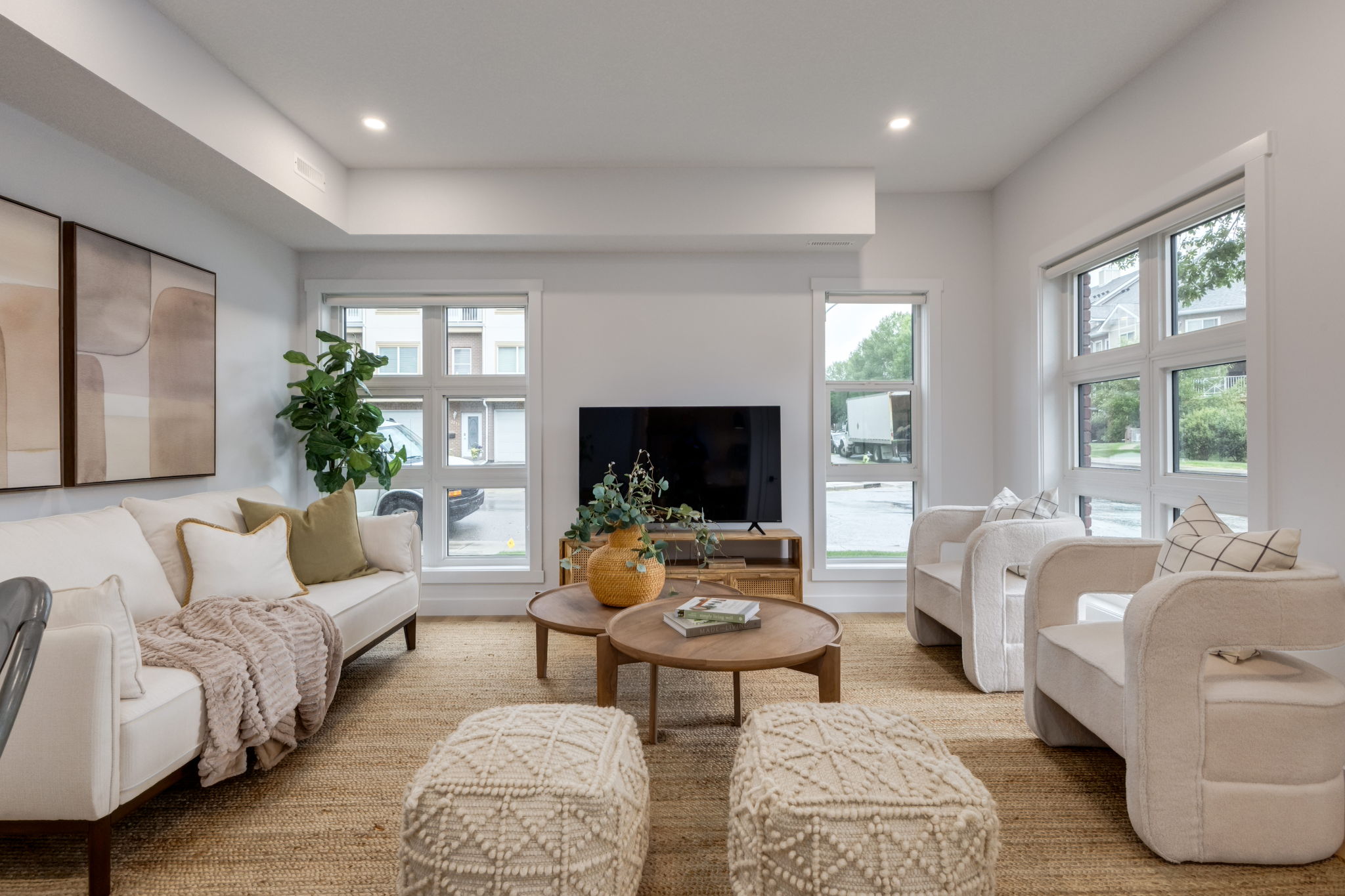 Loop 36 | One, two and three bedroom rental suites available in Calgary's Marda Loop.